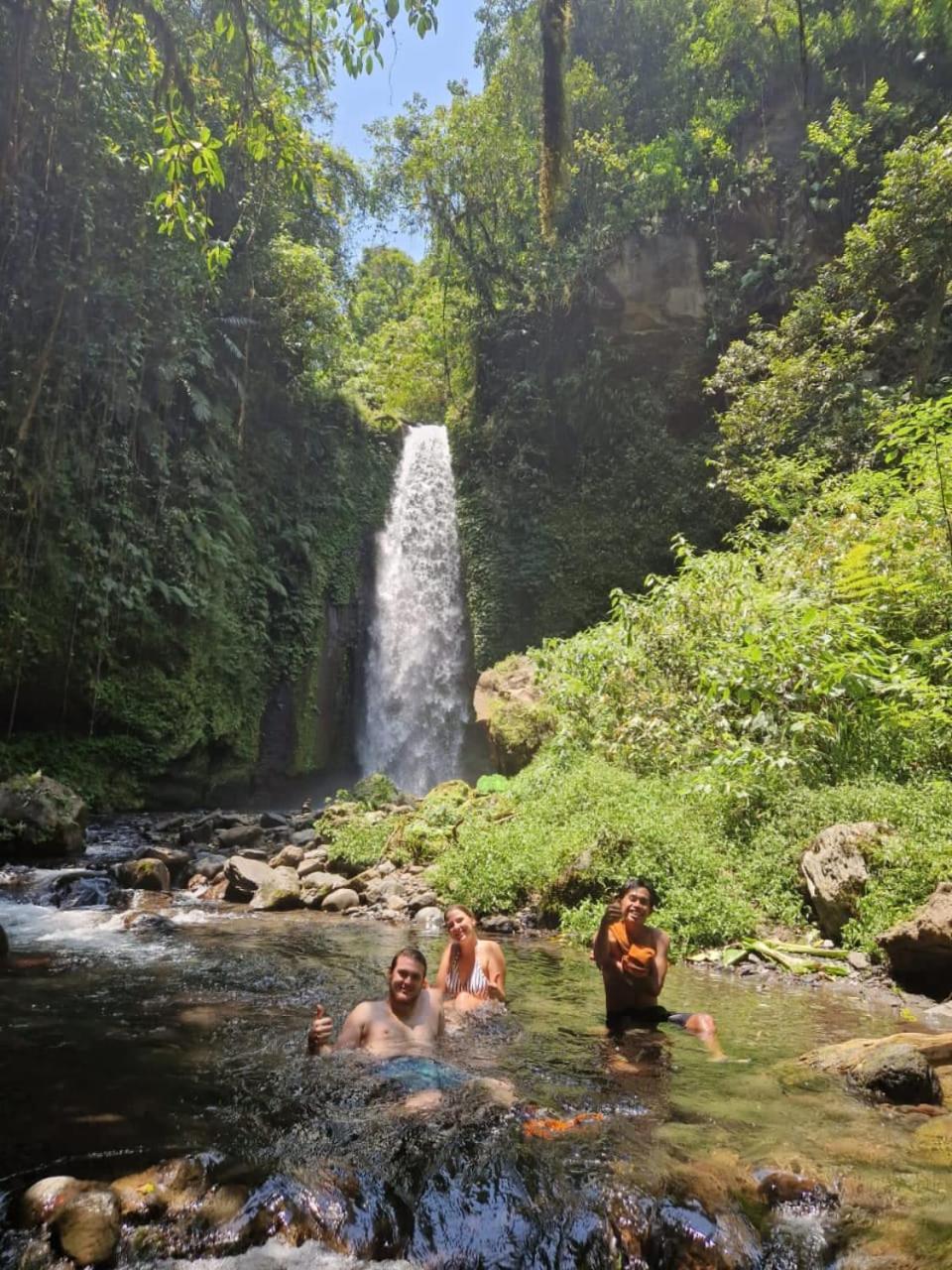 Bunga Maliq Bungalow Lombok เตเตบาตู ภายนอก รูปภาพ