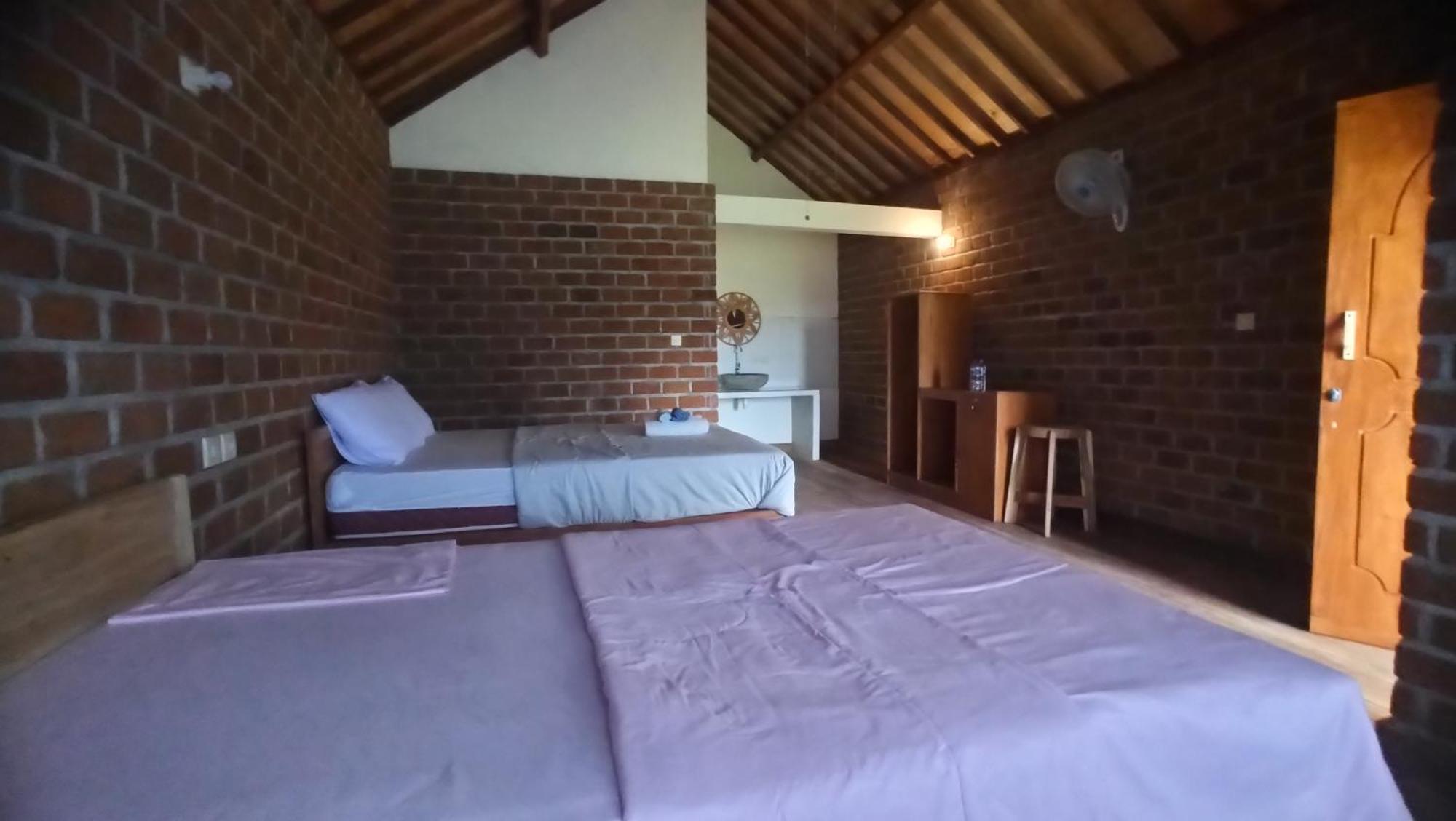 Bunga Maliq Bungalow Lombok เตเตบาตู ห้อง รูปภาพ