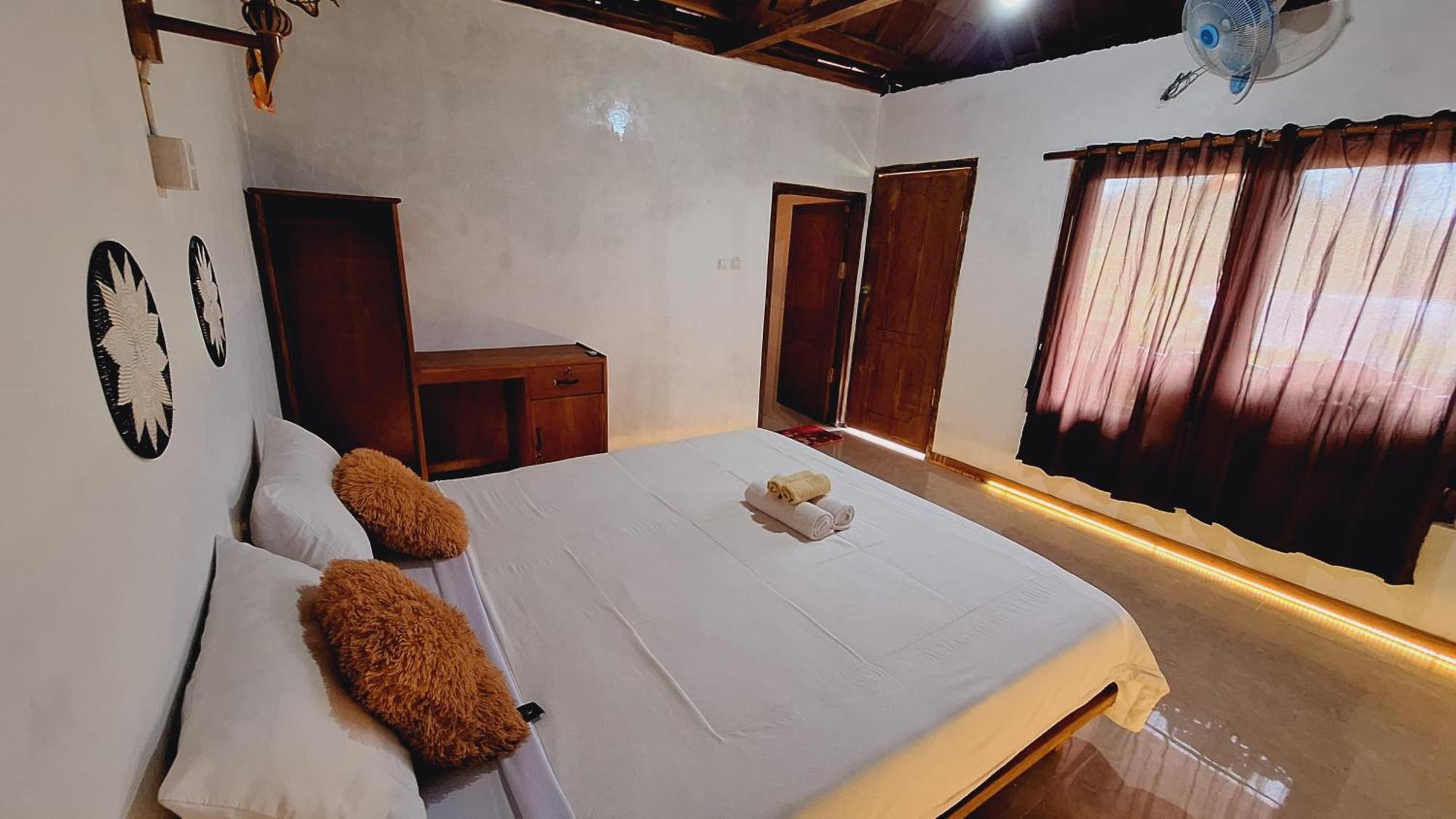Bunga Maliq Bungalow Lombok เตเตบาตู ภายนอก รูปภาพ